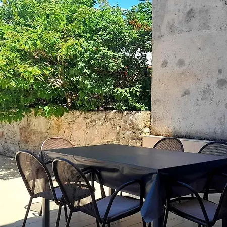 펜션 Holiday Drage/biograd Riviera 39728 *