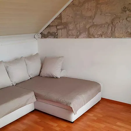 펜션 Holiday Drage/biograd Riviera 39728 드라게